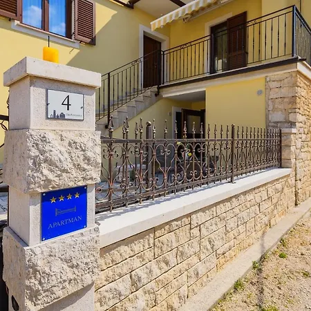 Apartment Leni *
