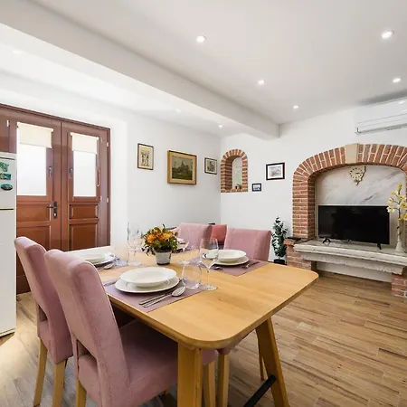 Apartment Leni Sveti Lovrec Pazenaticki