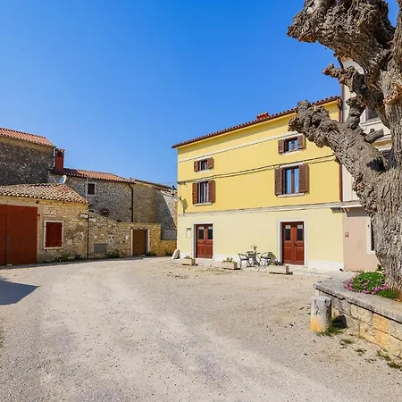 Leni Sveti Lovreč Pazenatički